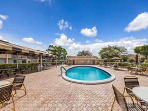 9101 Sunrise Lakes Blvd 216, Sunrise FL 33322