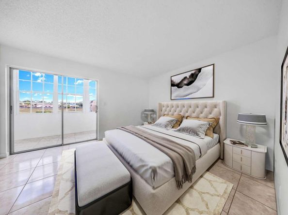 9101 Sunrise Lakes Blvd 216, Sunrise FL 33322