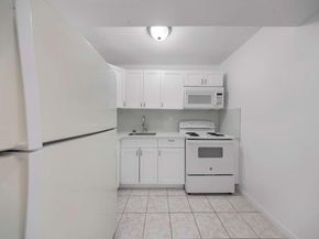 9101 Sunrise Lakes Blvd 216, Sunrise FL 33322