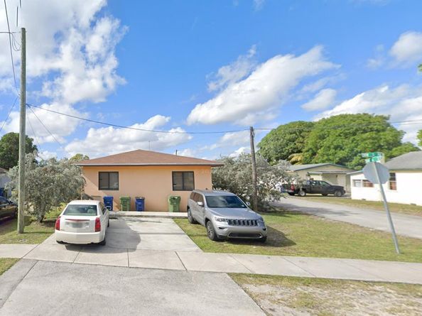 519 NW 3rd Avenue, Hallandale Beach FL 33009