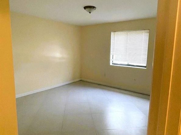 519 NW 3rd Avenue, Hallandale Beach FL 33009
