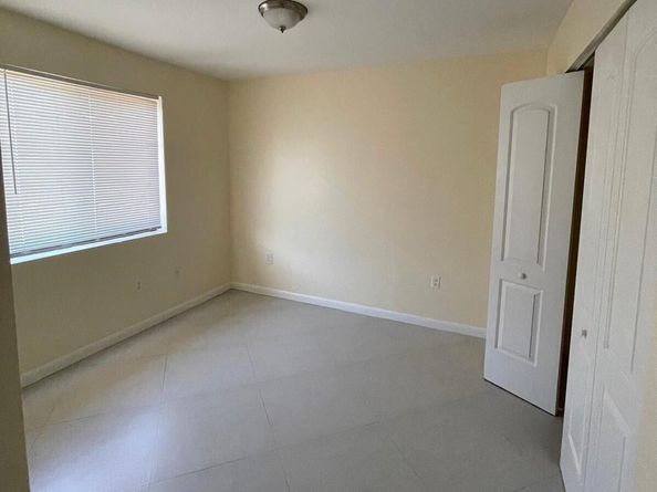 519 NW 3rd Avenue, Hallandale Beach FL 33009