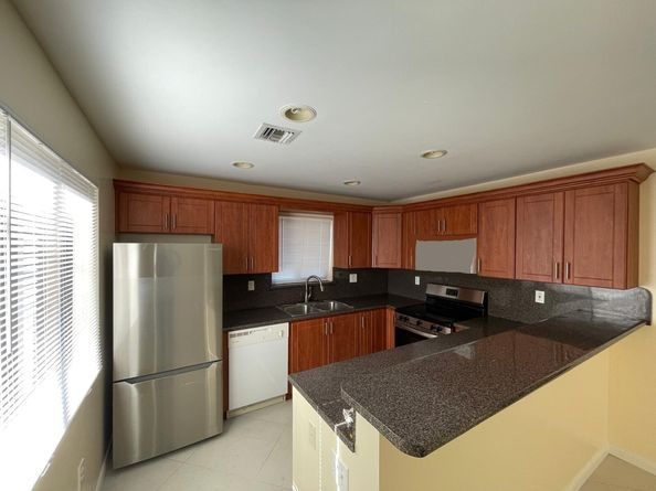 519 NW 3rd Avenue, Hallandale Beach FL 33009