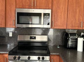 519 NW 3rd Avenue, Hallandale Beach FL 33009