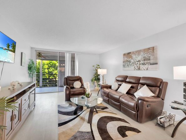 23247 Barwood Lane 305, Boca Raton FL 33428