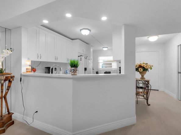 23247 Barwood Lane 305, Boca Raton FL 33428