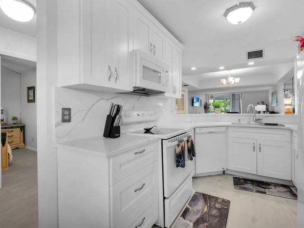 23247 Barwood Lane 305, Boca Raton FL 33428