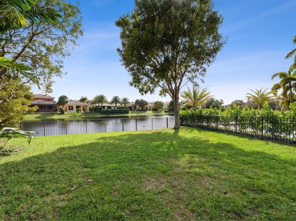 9648 Ginger Ct, Parkland FL 33076