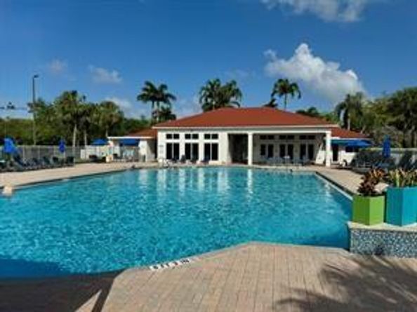 975 Weeping Willow Way, Hollywood FL 33019