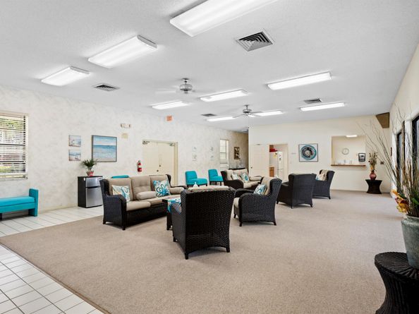 3526 Whitehall Drive 106, West Palm Beach FL 33401