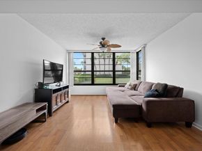 3526 Whitehall Drive 106, West Palm Beach FL 33401