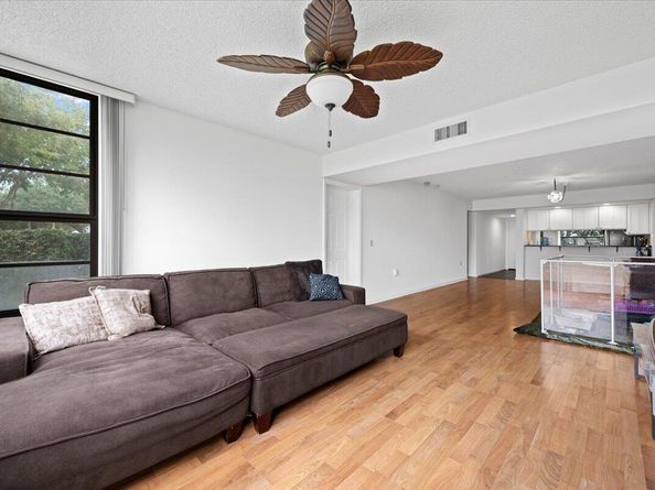 3526 Whitehall Drive 106, West Palm Beach FL 33401