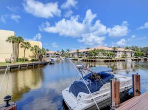 15 Royal Palm Way 505, Boca Raton FL 33432