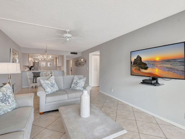 15 Royal Palm Way 505, Boca Raton FL 33432