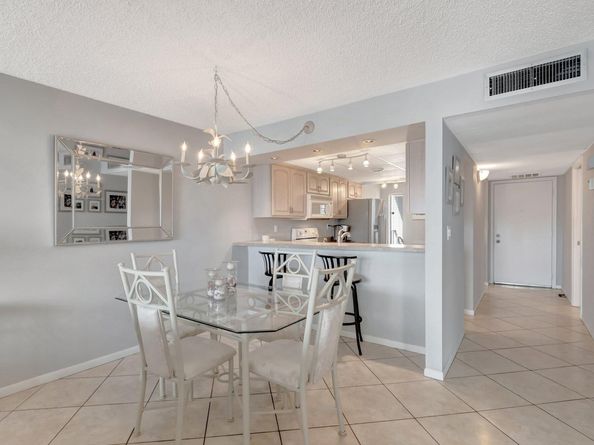 15 Royal Palm Way 505, Boca Raton FL 33432
