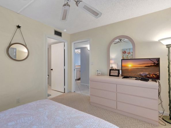 15 Royal Palm Way 505, Boca Raton FL 33432