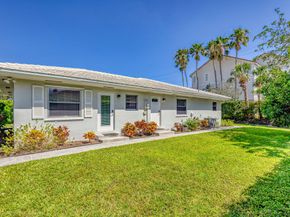 124 Park Lane E, Hypoluxo FL 33462