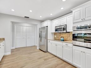 124 Park Lane E, Hypoluxo FL 33462