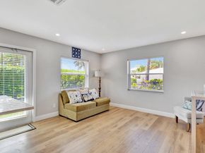 124 Park Lane E, Hypoluxo FL 33462