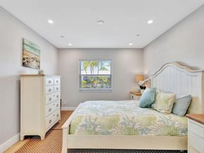 124 Park Lane E, Hypoluxo FL 33462