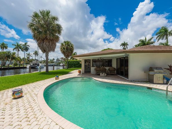 2200 SE 8th St, Pompano Beach FL 33062