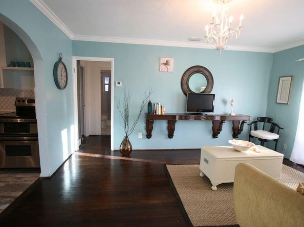 100 NE 5th Street, Fort Lauderdale FL 33301