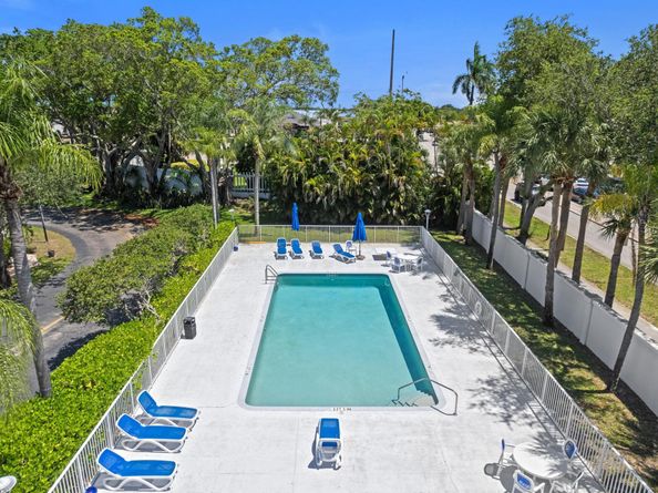 5160 Sabal Gardens Lane 1, Boca Raton FL 33487