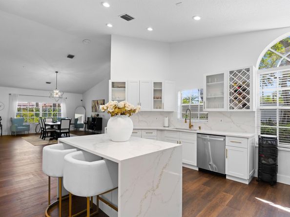5160 Sabal Gardens Lane 1, Boca Raton FL 33487