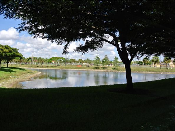 7735 Yardley Dr 103, Fort Lauderdale FL 33321