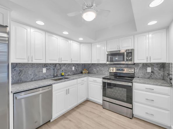 1250 Sugar Sands Boulevard 110, Riviera Beach FL 33404