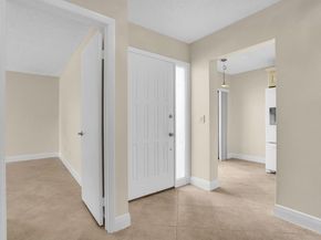 3741 English D Lane D, Lake Worth FL 33467
