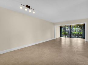 3741 English D Lane D, Lake Worth FL 33467