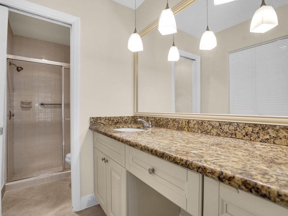 3741 English D Lane D, Lake Worth FL 33467