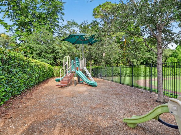 2362 Byron Street, Palm Springs FL 33406