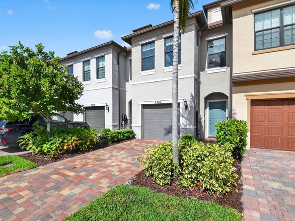 2362 Byron Street, Palm Springs FL 33406