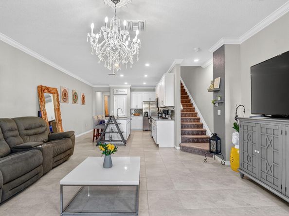 2362 Byron Street, Palm Springs FL 33406