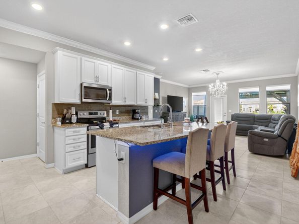 2362 Byron Street, Palm Springs FL 33406