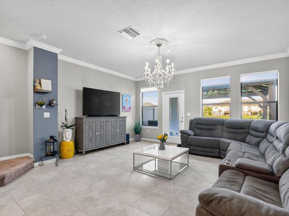2362 Byron Street, Palm Springs FL 33406
