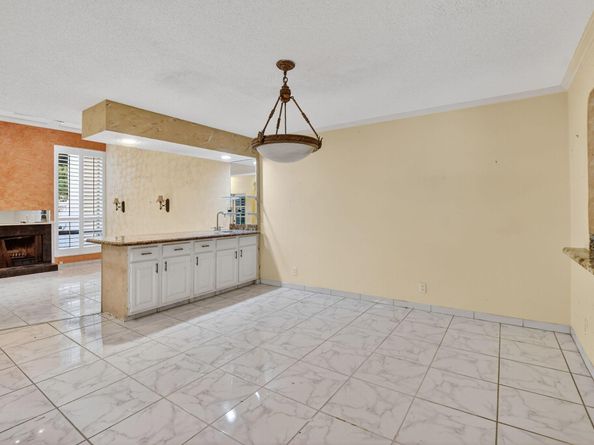 6758 Canary Palm Circle 1, Boca Raton FL 33433
