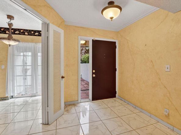 6758 Canary Palm Circle 1, Boca Raton FL 33433