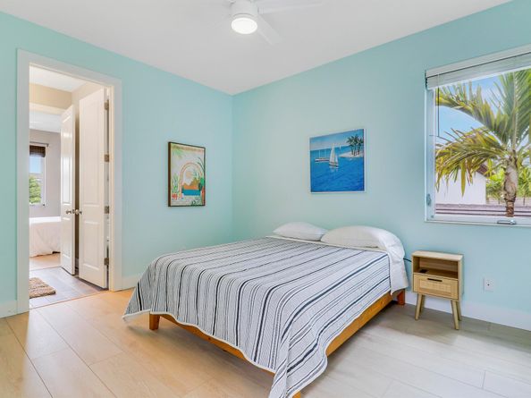 5021 Grandiflora Road, Palm Beach Gardens FL 33418