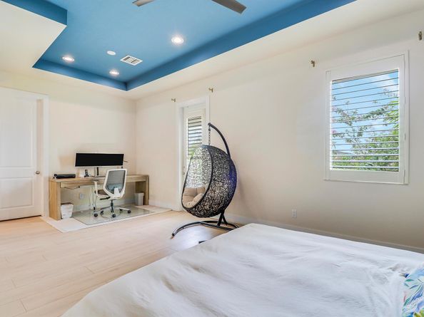 5021 Grandiflora Road, Palm Beach Gardens FL 33418
