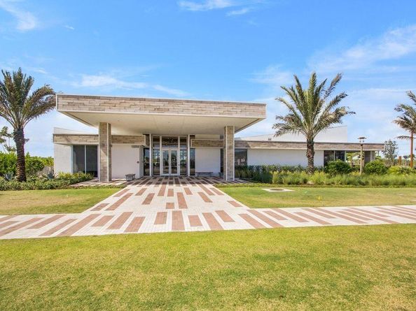 5021 Grandiflora Road, Palm Beach Gardens FL 33418
