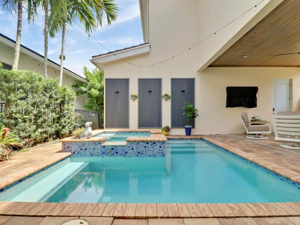 5021 Grandiflora Road, Palm Beach Gardens FL 33418