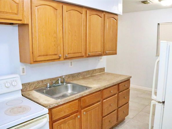 2724 NW 2nd St, Pompano Beach FL 33069
