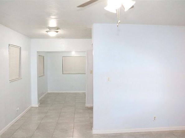 2724 NW 2nd St, Pompano Beach FL 33069