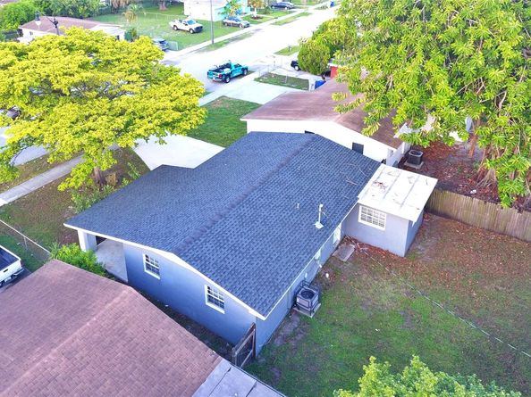 2724 NW 2nd St, Pompano Beach FL 33069