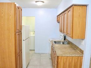 2724 NW 2nd St, Pompano Beach FL 33069