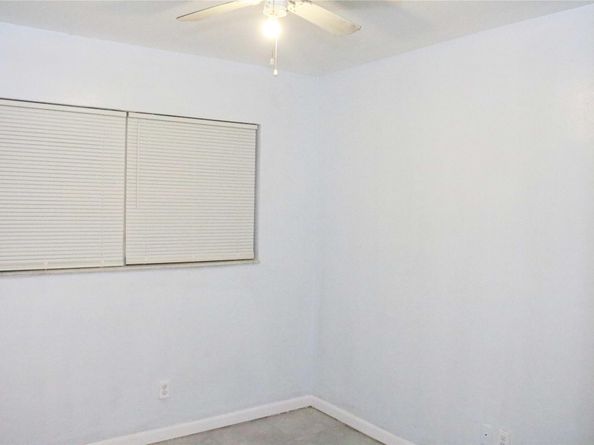 2724 NW 2nd St, Pompano Beach FL 33069