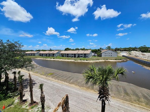 4725 Lucerne Lakes Boulevard E 413, Lake Worth FL 33467
